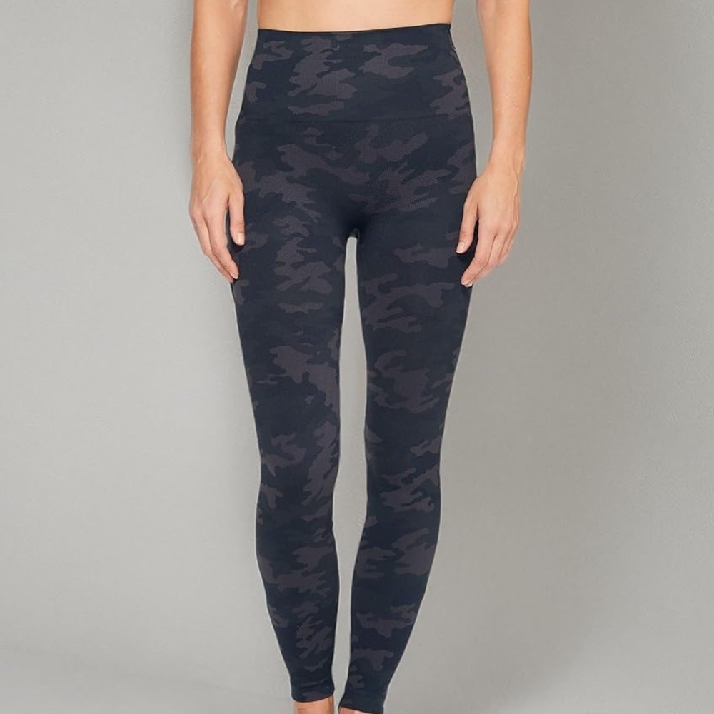 Spanx‎ Seamless Camo Leggings